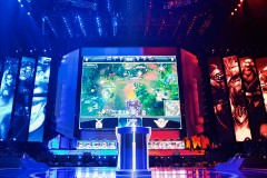 永不言弃》电竞纪录片斩获国际大奖，展现选手拼搏精神助推电竞文化